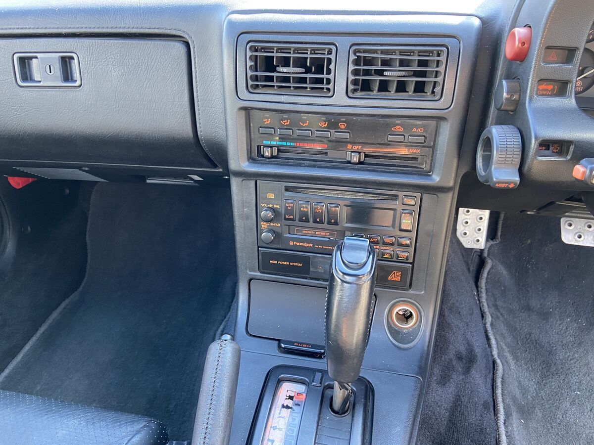 1990 Mazda Savanna Convertible - photo 11