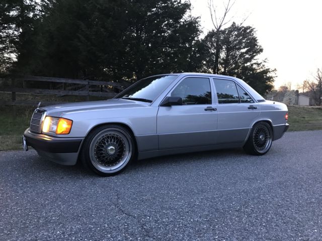 1990 Mercedes 190e 2.6 liter 2 Owners Mercedes Maintained 1990 Mercedes-Benz 190-Series