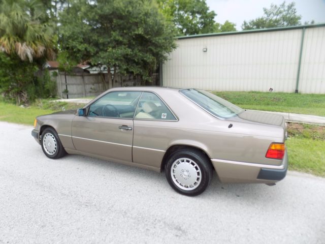 1990 Mercedes-Benz 300-Series 300 Ce - photo 3