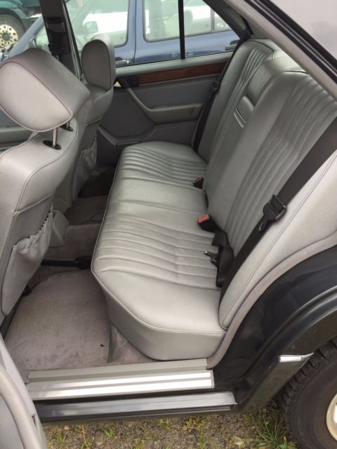 1990 Mercedes-Benz 300-Series - photo 13