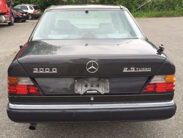 1990 Mercedes-Benz 300-Series - photo 6