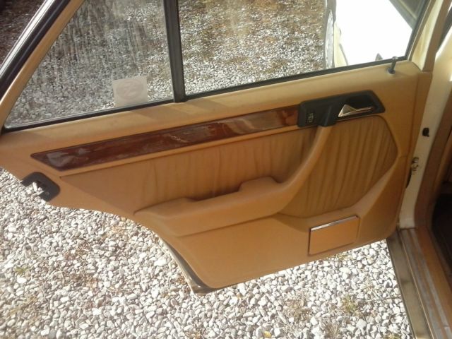 1990 Mercedes-Benz 300-Series - photo 12