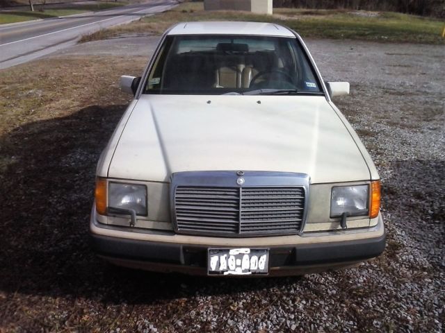 1990 Mercedes-Benz 300-Series - photo 2