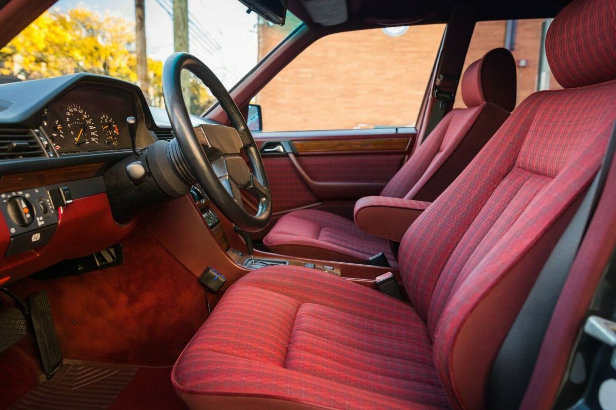1990 Mercedes-Benz 300E 24V - photo 12