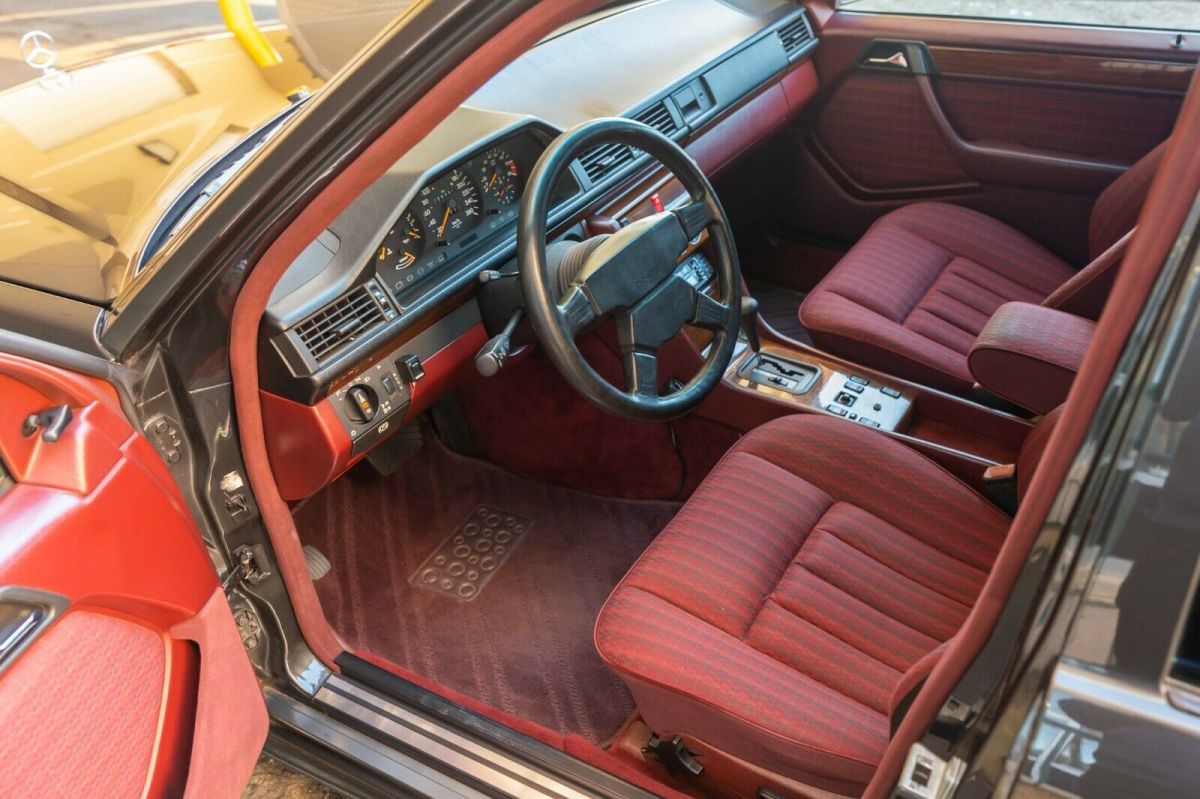 1990 Mercedes-Benz 300E 24V - photo 13