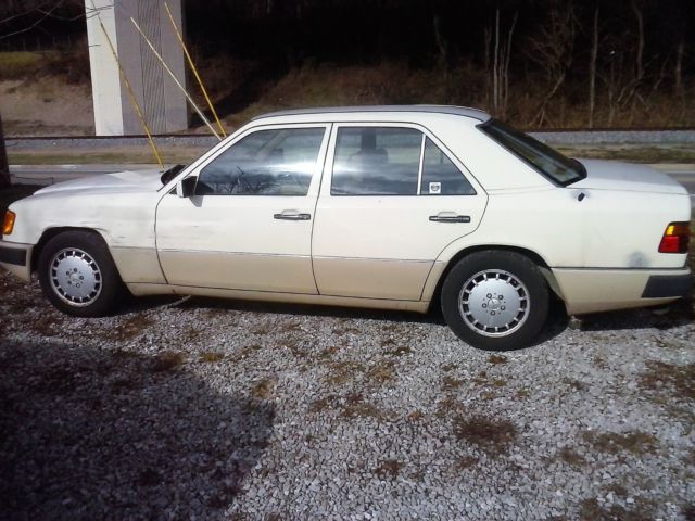 1990 Mercedes-Benz 300-Series - photo 4