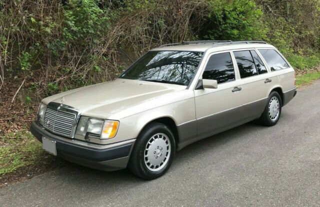 1990 Mercedes 300TE Wagon 1990 Mercedes-Benz 300-Series