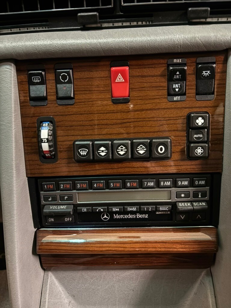 1990 Mercedes-Benz 350 sdl - photo 6