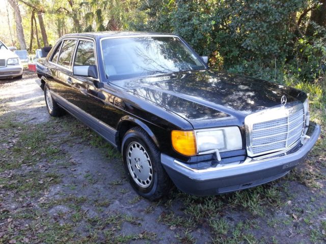 1990 Mercedes-Benz 500-Series 560 SEL