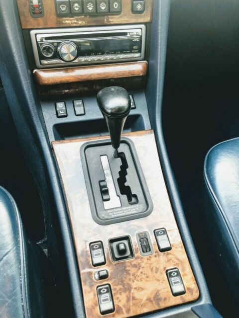 1980 Mercedes-Benz 500-Series 560 sec - photo 10