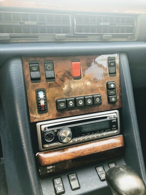 1980 Mercedes-Benz 500-Series 560 sec - photo 11