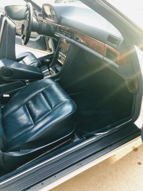 1980 Mercedes-Benz 500-Series 560 sec - photo 13