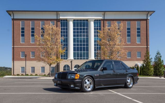 1990-Mercedes-Benz-190-Series-2-6-Sedan-4-Door 1990 Mercedes-Benz E-Class 2.6 Sedan 4-Door