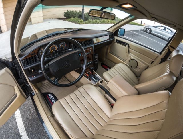 1990 Mercedes-Benz E-Class 2.6 Sedan 4-Door - photo 11
