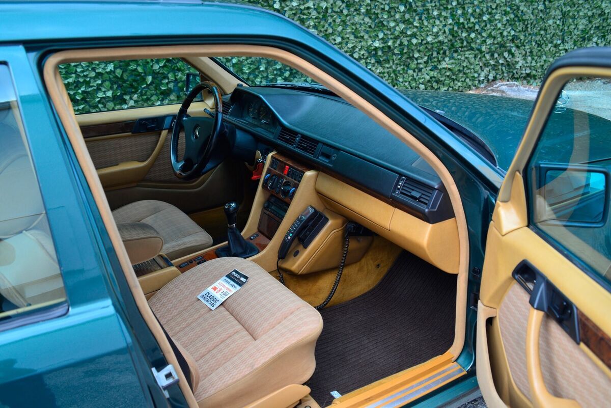 1990 Mercedes-Benz 230 TE - photo 12