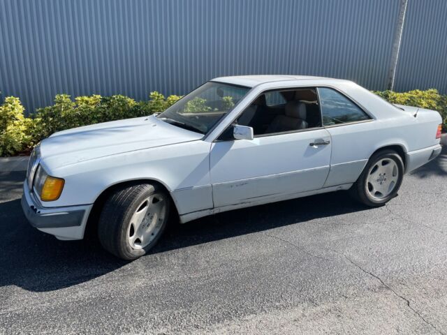 1990 Mercedes-Benz 300-Series 300 CE 2dr Coupe - photo 3