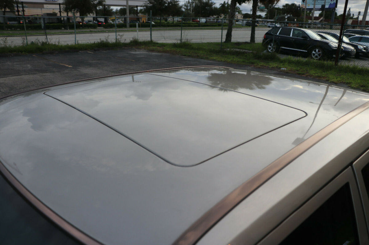 1990 Mercedes-Benz 300-Series 300 E 4dr Sedan - photo 11