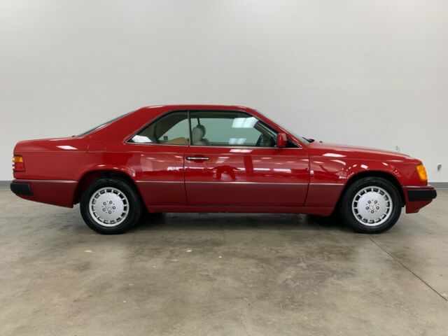 1990 Mercedes-Benz 300-Series 2dr Coupe 300CE - photo 11