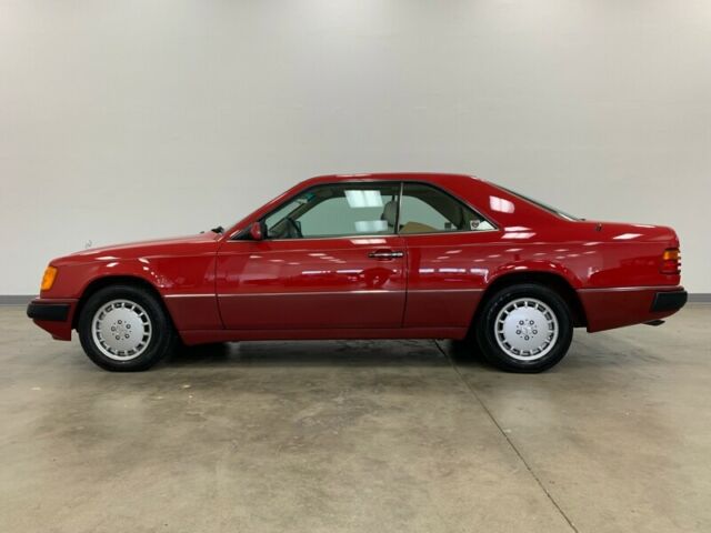 1990 Mercedes-Benz 300-Series 2dr Coupe 300CE - photo 3