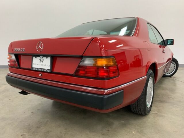 1990 Mercedes-Benz 300-Series 2dr Coupe 300CE - photo 9