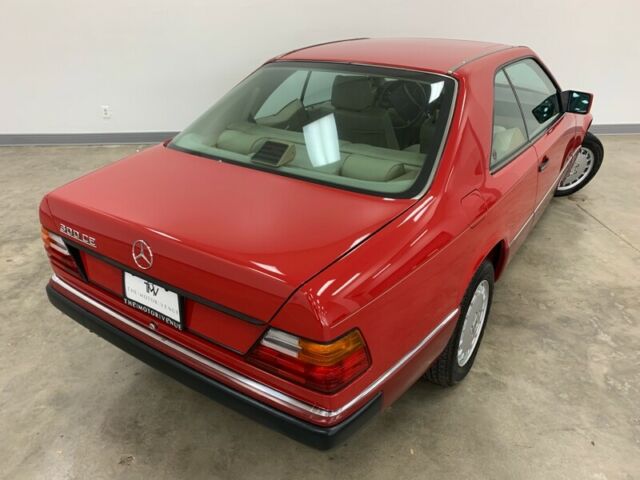 1990 Mercedes-Benz 300-Series 2dr Coupe 300CE - photo 10