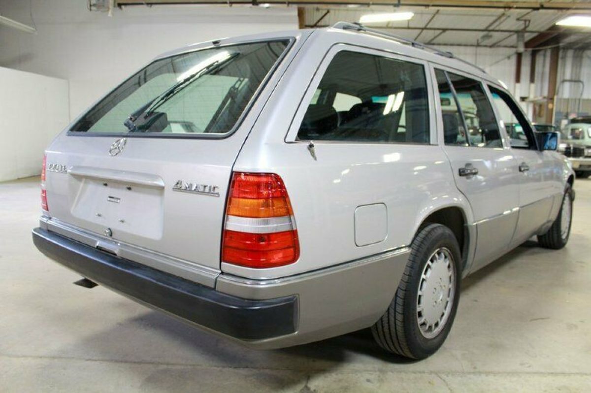 1990 Mercedes-Benz 300 TE Wagon 4-Matic - photo 5