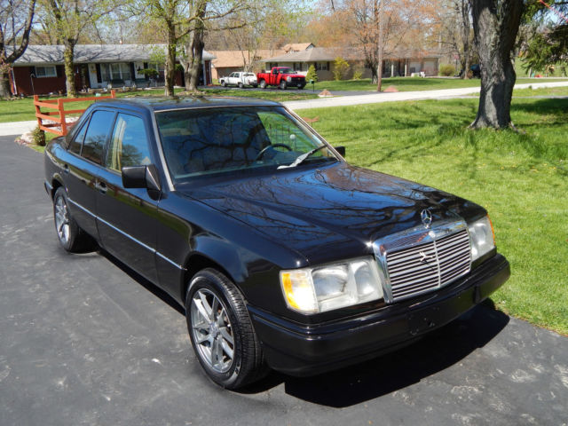 1990 Mercedes-Benz 300-Series - photo 6