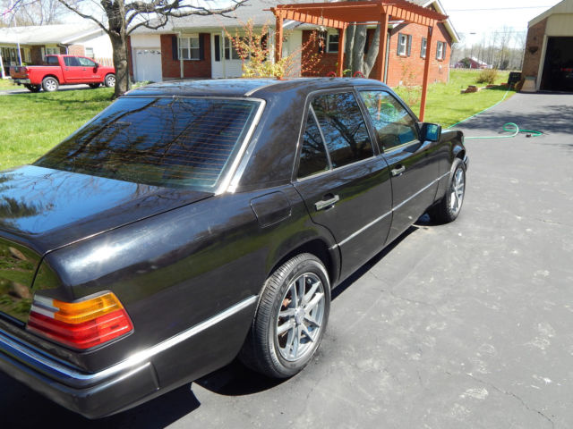 1990 Mercedes-Benz 300-Series - photo 8