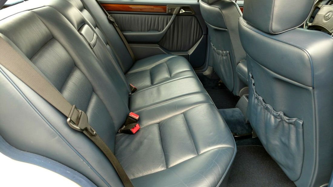 1990 Mercedes-Benz 300-Series E - photo 13