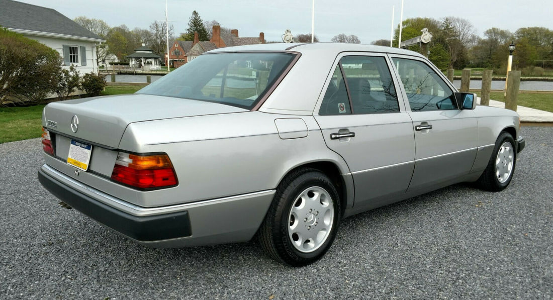 1990 Mercedes-Benz 300-Series E - photo 5