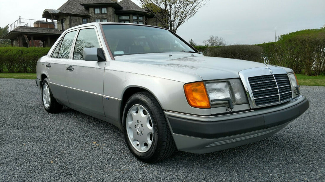 1990 Mercedes-Benz 300-Series E - photo 7