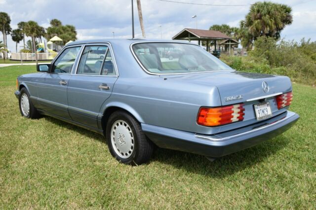 1990 Mercedes-Benz 300-Series - photo 7