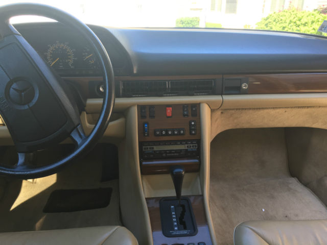 1990 Mercedes-Benz 300-Series - photo 9