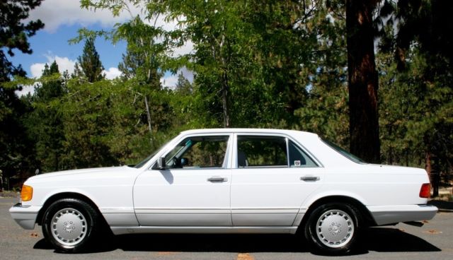 1990 Mercedes-Benz S-Class 300 SE