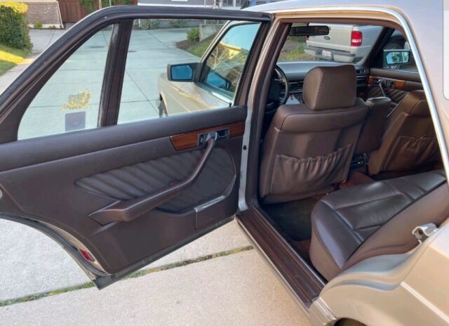 1990 Mercedes-Benz 300-Series SEL - photo 13