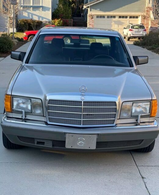 1990 Mercedes-Benz 300-Series SEL - photo 2