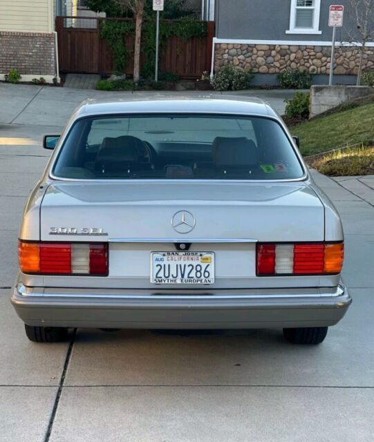 1990 Mercedes-Benz 300-Series SEL - photo 3