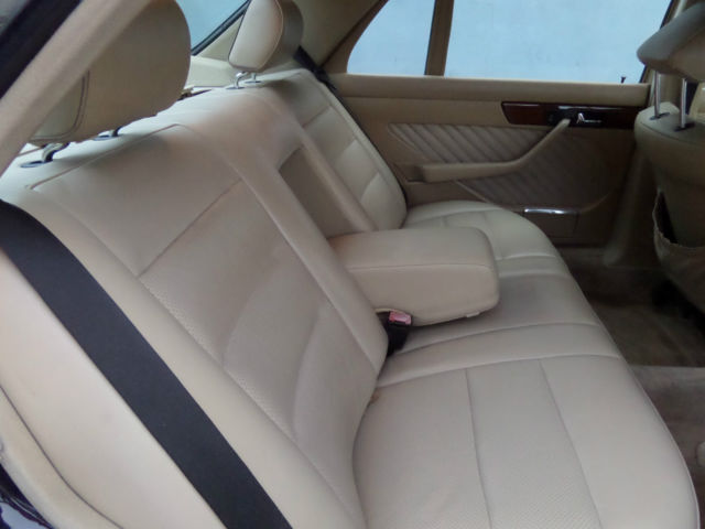 1990 Mercedes-Benz 300-Series - photo 10