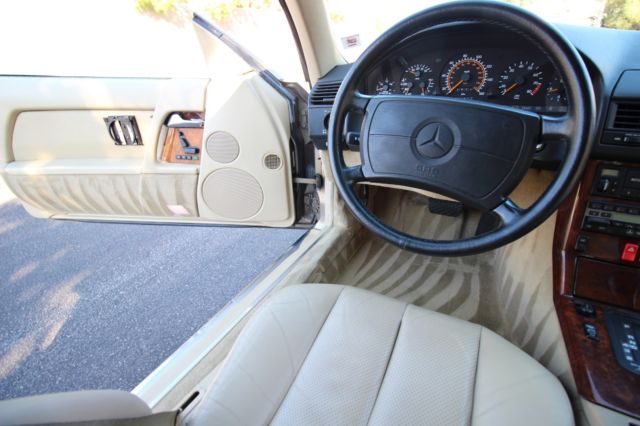 1990 Mercedes-Benz 300-Series - photo 9