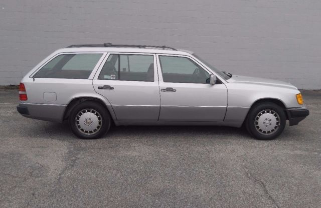 1990 Mercedes-Benz 300-Series 300TE Wagon - photo 2