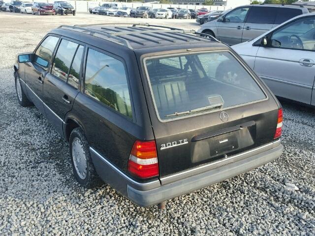 1990 Mercedes-Benz 300-Series Base Wagon 4-Door - photo 3