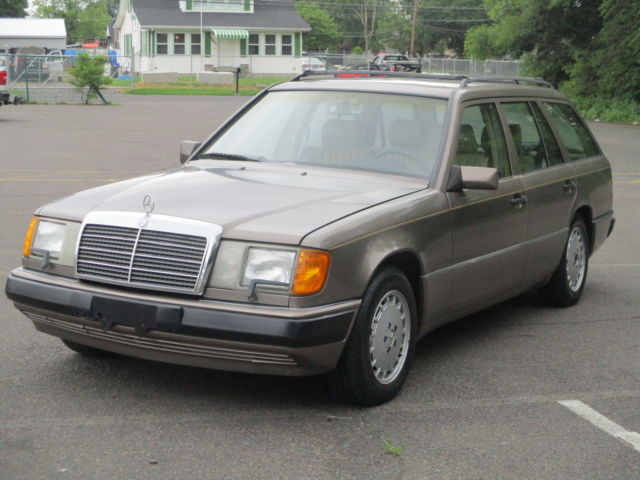 1990 Mercedes-Benz 300-Series 300TE Wagon 4 DOORS 3RD ROW SEAT! - photo 2