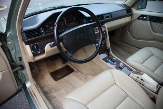 1990 Mercedes-Benz 300-Series - photo 12