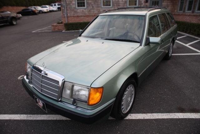 1990 Mercedes-Benz 300-Series - photo 2