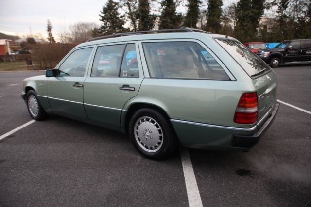1990 Mercedes-Benz 300-Series - photo 4