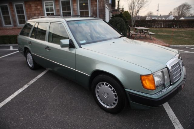 1990 Mercedes-Benz 300-Series - photo 8