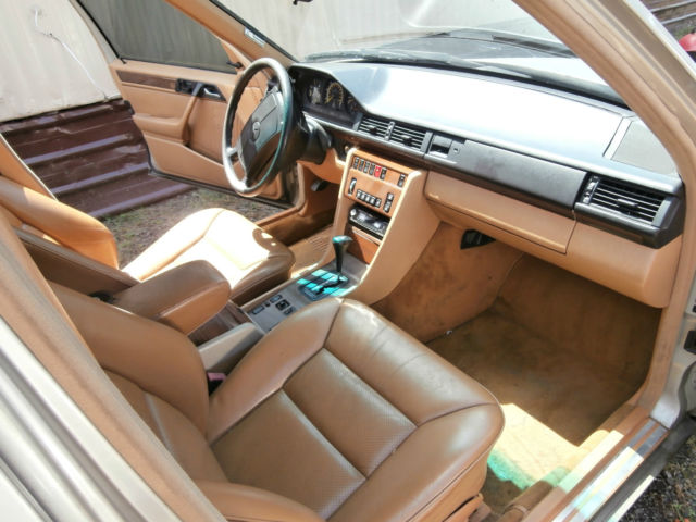 1990 Mercedes-Benz 300-Series BASE - photo 7