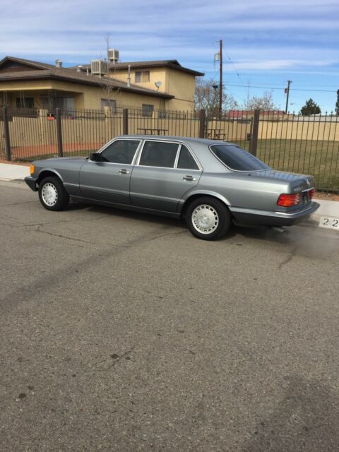 1990 Mercedes-Benz 400-Series 420SEL - photo 2