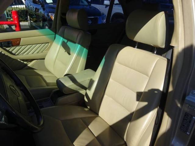 1990 Mercedes-Benz S-Class 560 SEL 4dr Sedan - photo 10