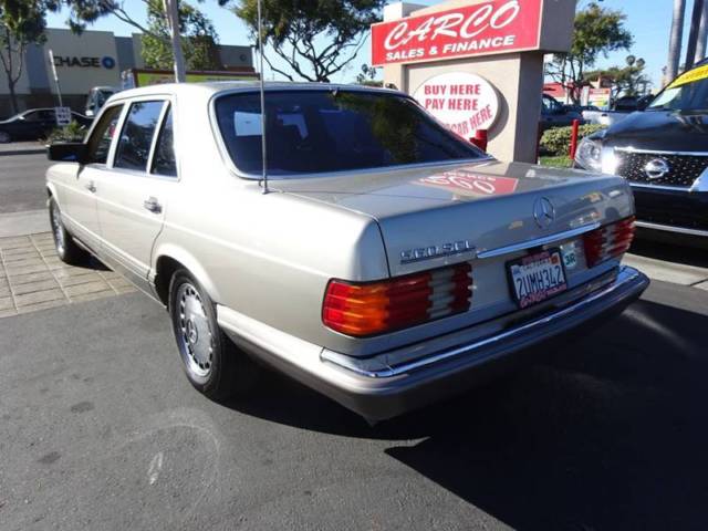 1990 Mercedes-Benz S-Class 560 SEL 4dr Sedan - photo 4